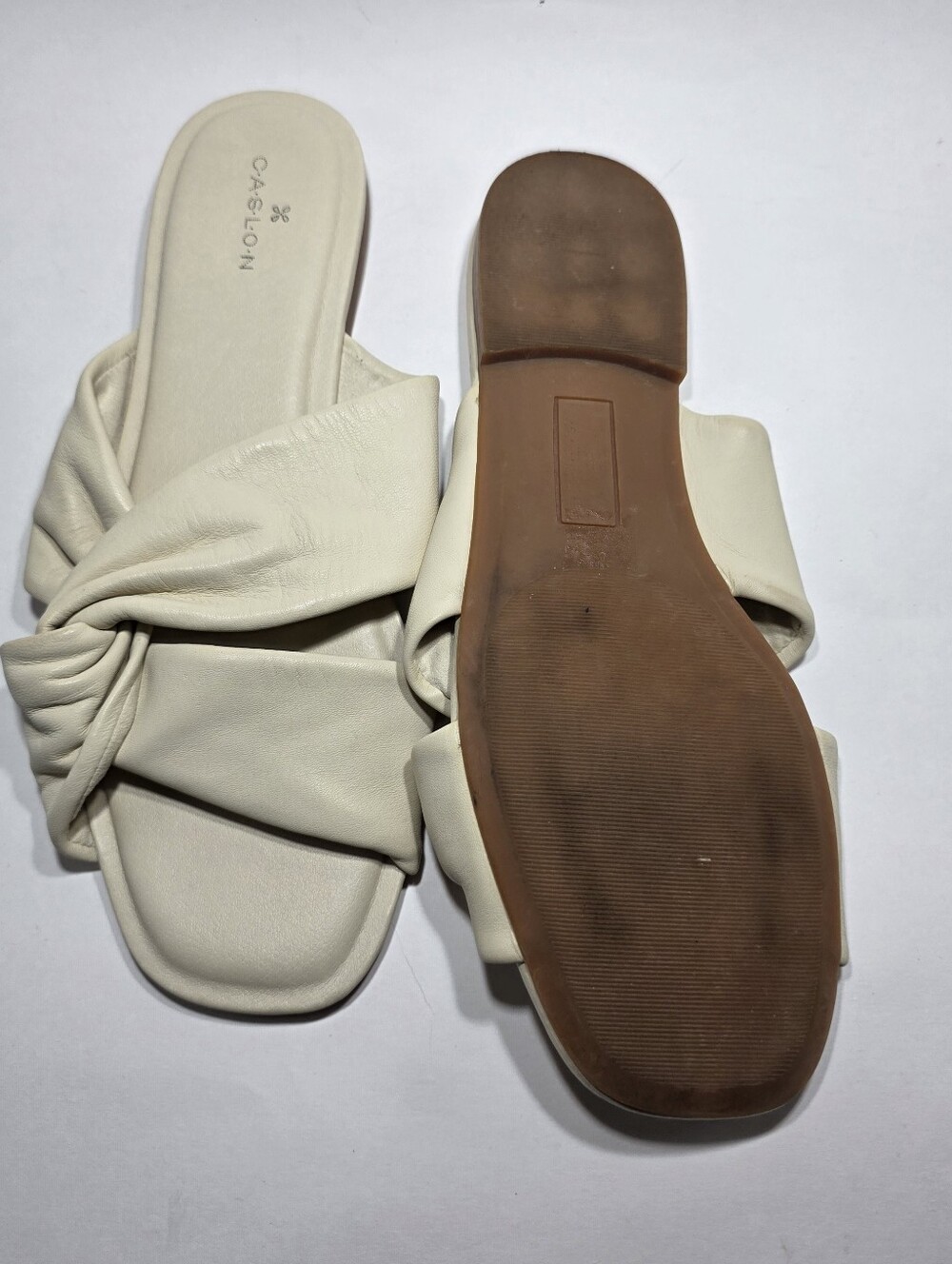 Caslon Women’s Leather Ankle Flats Slip On Shoes Beige Size 8.5M Comfort - Picture 2 of 6
